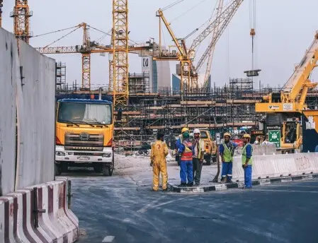 Equipo de construccion de Albertoni construcciones Contamos con un equipo de constructores altamente capasitados comprometidos con los plazos y toda la infraestructura necesaria para llevar adelante cualquier tipo de proyecto desde medianos a grandes.